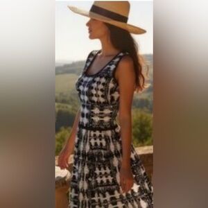Carmen Marc Valvo Black & White Knit Dress Sleeveless Stretchy Small